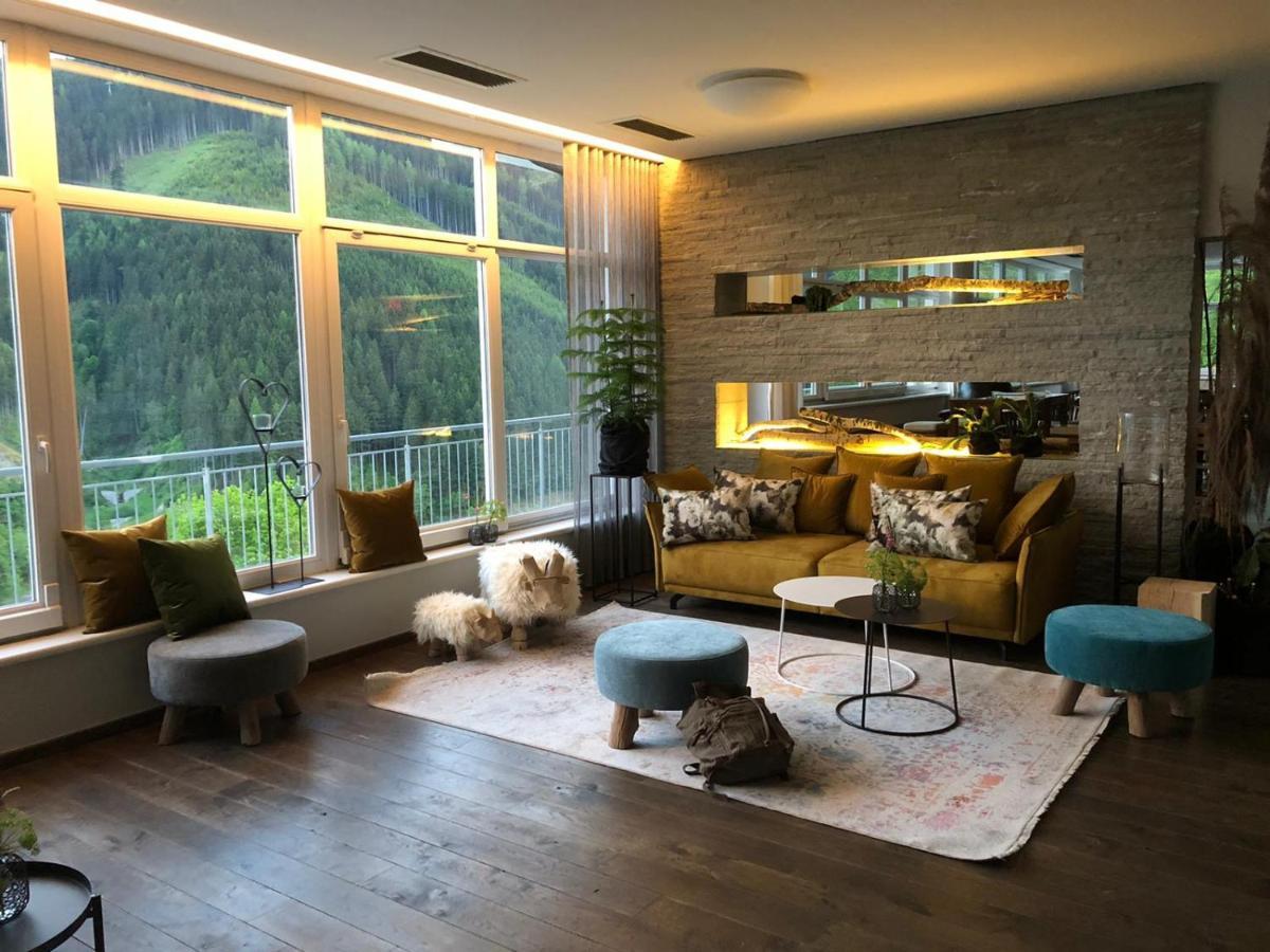 Der Sonnberg Alpinlodges - Apartments Mit Seeblick, Privater Sauna Und Self Check-In Цел ам Зее Екстериор снимка